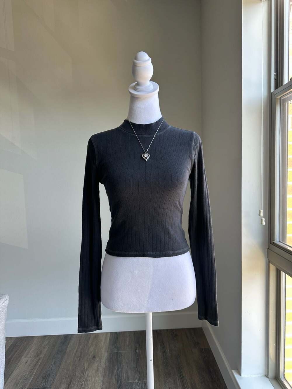 American Eagle Ribbed Mock Neck Top Size S Dark Grey